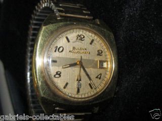vintage bulova accuquartz men s wristwatch needs repair time left