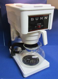 Vtg Bunn o Matic 10 cup Coffee Maker w Pot Pitcher & 1 sprayer GR 