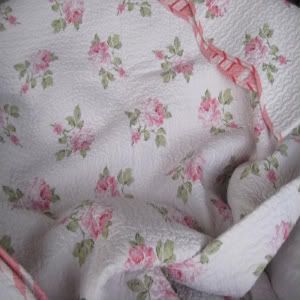 Shabby Vintage Summer Cottage Beach White Chic Large Pink Roses Quilt 