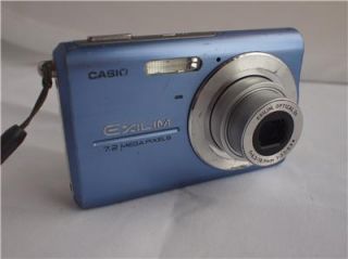 Casio EXILIM ZOOM EX Z75 7.2 MP Digital Camera   Blue (#D 17)