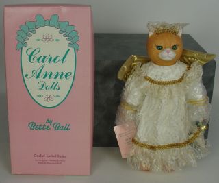 Carol Anne Bette Ball Goebel Porcelain Cat Retired