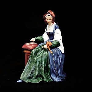 Royal Doulton Figurine CATHERINE OF ARAGON Figure HN3233 Limited 