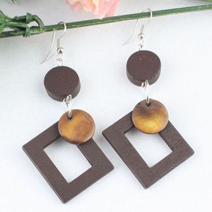 New Arrival Earrings Beautiful Long Chain Wood and Shell Earring Gift 