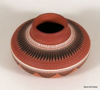 Susie Charlie Navajo Etched Art Pottery Pot