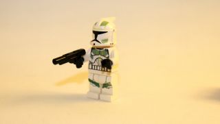  Wars Mini Figure   Clone Trooper, Clone Wars w/ Sand Green Markings
