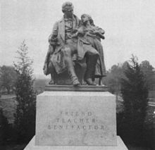 statue of alice cogswell and thomas hopkins gallaudet