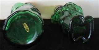 This is a set of Aunt Jemimah & Uncle Moses Hunter Green Colored Salt