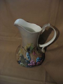  Lisa White Arts Uniq Cookeville TN Pitcher Tea Water Gold Tri