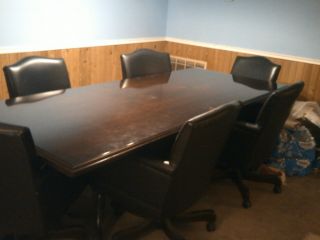   42 Beautiful Cherry Wood Conference Room Table with 6 Leather Chairs