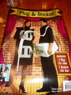 Halloween ADULT couple costume   plug & Sockets   new   adult plus one