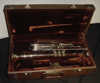Vintage Olds Ambassador Cornet Trumpet Serial 717835 w Original Case