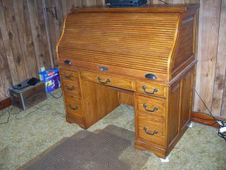 Oak Roll Top Desk manufactured by Winners Only Inc