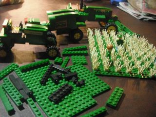 John Deere Tractor crops Lego set Large Lot Rare farm lego 3 Lego mini