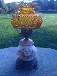 ANTIQUE ACCURATE CASTING HAND PAINTED CERAMIC LAMP STUNNING AND VERY