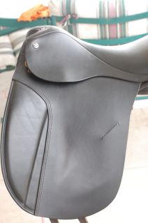 Black Harry Dabbs Dressage Saddle 17 in Made in England