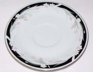 Crown Ming Fine China Saucer Michelle Pattern