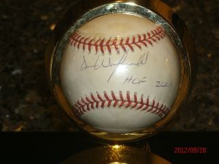 Dave Winfield Autographed Baseball in Script HOF 2001