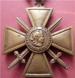 WWI French Croix de Guerre Bravery Medal 1914 18 with Citation Star on