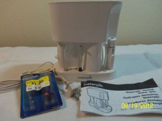 Waterpik Dental Water Jet WP 60W Excellent w/ NEW 2 jets tips, tongue