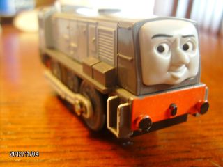  Thomas Friends Train Dennis Battery Operated Powered