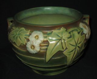  Vintage Roseville Vase in The Luffa Pattern