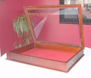 Locking Table Top Display Case Mahogany Cabinet New Dust Free Secure 4