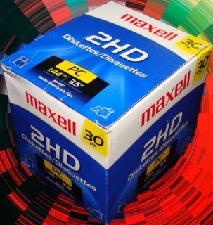 New Maxell 30 Pack 2HD Diskettes PC 1 44 MB 3 5 Double Sided Face