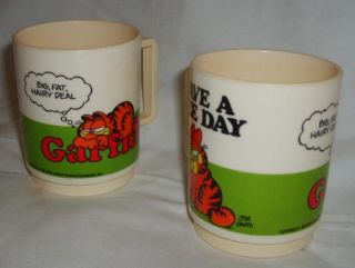 Set of 2 GARFIELD Have a Nice Day Plastic Mugs   Coffee Cups