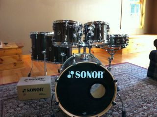 Sonor s Classix Drum Set in Ebony Low $$$