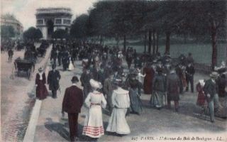 Paris LAvenue Du Bois de Boulogne France Postcard