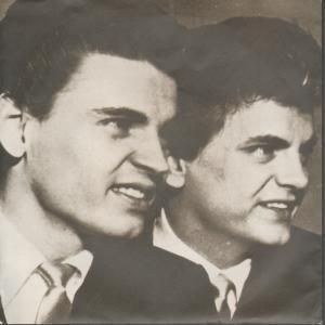 EVERLY BROTHERS poor jenny 7 b w take a message to mary og9064 pic slv