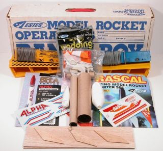 Estes Rocket Range Box 2 Rockets Estes Alpha a Vintage Estes Rascal