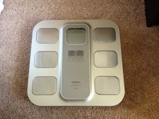 Omron Body Fat Monitor and Scale HBF 400 Rarely Used