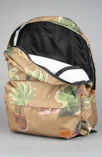 Vans The Old Skool II Backpack in Leaf Camo