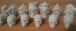  Gothic Skulls Fantasy Chess Set Full Set 32 Pieces Collectable