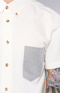 General Assembly The Short Sleeve Contrast Buttondown Shirt in White