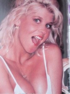 WOW Wrestling Female Magazine Diva Rena Mero Sable 9 99