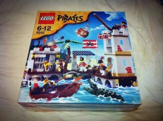  page  Listed as Lego Pirates Soldiers Fort (6242) in category