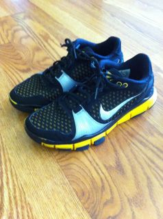 NIKE FREE LIVE STRONG WOMEN RUNNING SHOES SIZE 7 