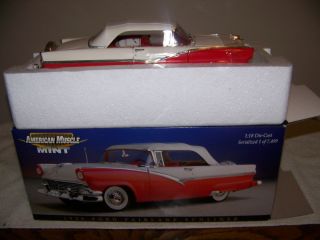 1956 Ford Fairlane Sunliner American Muscle Mint 1 18 Diecast Car