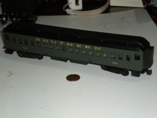  HO Scale Old Passanger Car "Southern" Lot BG410