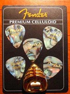 Fender Guitar Picks Free Pick Holder Premium Medm W