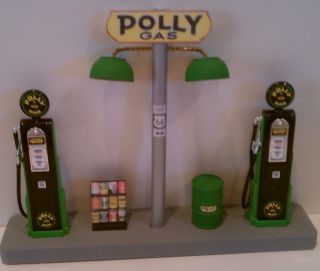  Polly Gas Station Diorama