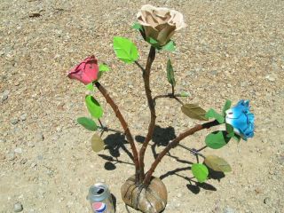  Recyled Junk Iron Yard Art Garden Roses Flowers Rock Sculpture