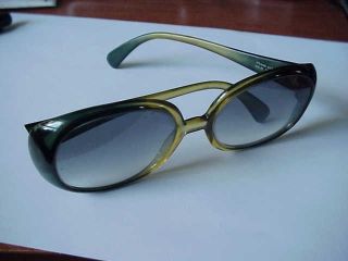 RARE Ladies Geoffrey Beene Germany Vintage Sunglasses
