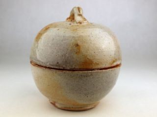 Jonathan Gilbertson Studio Art Pottery Stoneware Lidded Brown Tan Jar