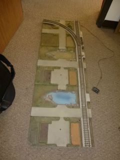 AC Gilbert S scale train tracks, model platform with electric rail