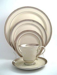 Pickard Geneva (platinum trim) 5 piece place setting   ivory