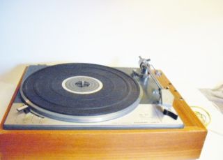 Goldring Lenco Studio Record Deck