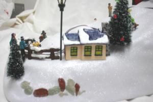  CHRISTMAS WINTER WONDERLAND ALPINE SLALOM ANIMATED MUSICAL COLLECTIBLE